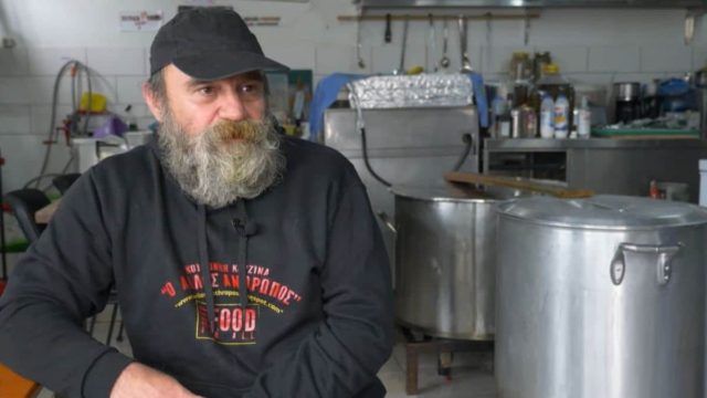 Κωνσταντίνος Πολυχρονόπουλος: Το άγνωστο εστιατόριο του «Άλλου Ανθρώπου» – Η αποκάλυψη από πρώην παίκτρια του MasterChef – «Είναι μπρουτάλ, νεάντερνταλ…»