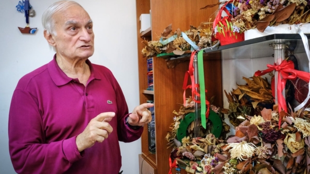 Ώρες αγωνίας για τον Μανώλη Μαυρομμάτη: Ξεκίνησαν την αφύπνισή του οι γιατροί – Οι εκτιμήσεις για την υγεία του (video)