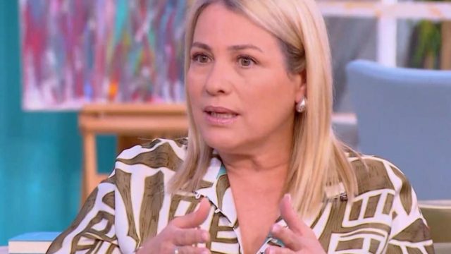 Κόλαφος η Μαριάννα Τουμασάτου: «Μου φαίνεται αστείο και διπρόσωπο ότι ξαφνικά μας πονάει τόσο πολύ για τα παιδιά των ομόφυλων ζευγαριών»
