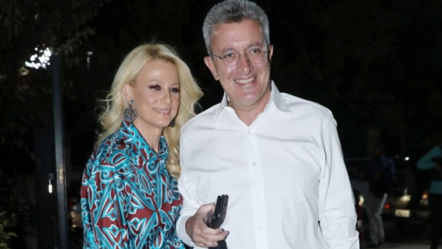 Χαρές για τον Νίκο Χατζηνικολάου: Το αποκάλυψε για την Κρίστη Τσολακάκη μετά από 20 χρόνια γάμου (photo)