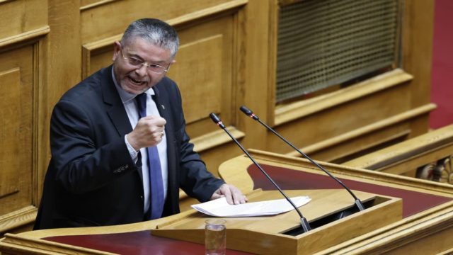 Παύλος Σαράκης: «Άτομα που έλκ@ντ@ι από ζώα και παιδιά» – Παρομοίασε με κτ@νοβ@τες και π@ιδ@φιλους τα μέλη της ΛΟΑΤΚΙ+ κοινότητας