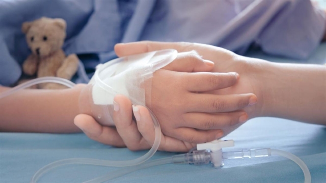 Οικογενειακή τραγωδία στη Ρόδο: Πέθανε 5χρονη μετά από 20ημερη νοσηλεία – Είχε “χαθεί” και η αδερφή της από την ίδια ασθένεια