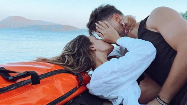 Ζευγάρι του Survivor πήγε κρυφά σε παιχνίδι Παναθηναϊκού και τους έδειξε η κάμερα! (Video)