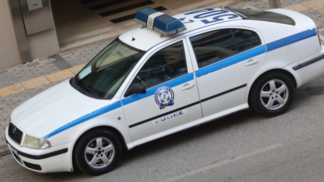 Ακόμη μια γυναικοκτονία στη Θεσσαλονίκη: Μαχαίρωσε μέχρι αισχάτων στον λαιμό τη σύζυγό του