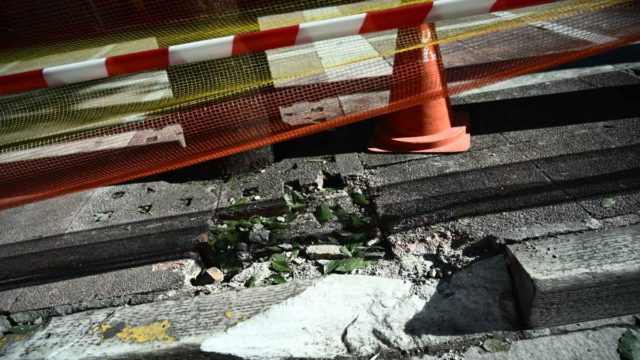 Βόμβα στο υπουργείο Εργασίας: Φόβοι για δεύτερο χτύπημα όσο καθυστερεί η ανάληψη ευθύνης – Έρευνες για γιάφκα στην Αθήνα (video)