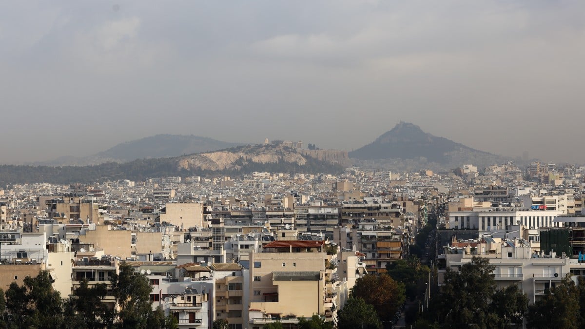 Αφρικανική σκόνη: Οι συνέπειες στην υγεία, οι τρόποι προστασίας και ποιοι επηρεάζονται περισσότερο (video)