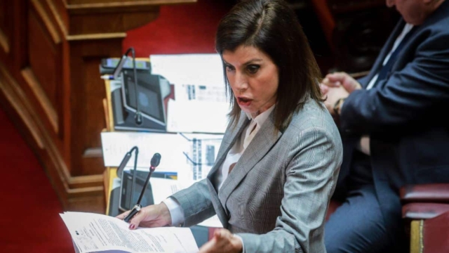 Έρχονται οι πρώτες αγωγές από απόδημους κατά του ελληνικού δημοσίου για τα emails της Ασημακοπούλου