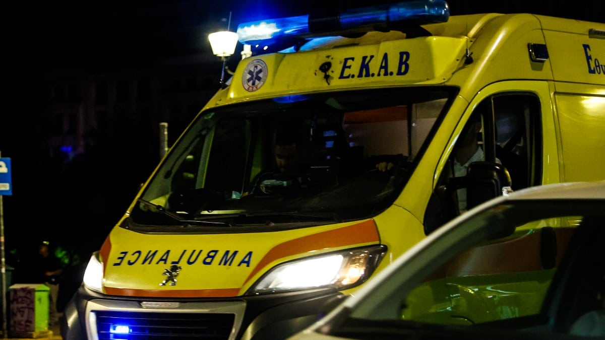 Σοκ στη Σαλαμίνα: Ακρωτηριασμός 17χρονου από πυροτέχνημα – Συνελήφθησαν οι γονείς του