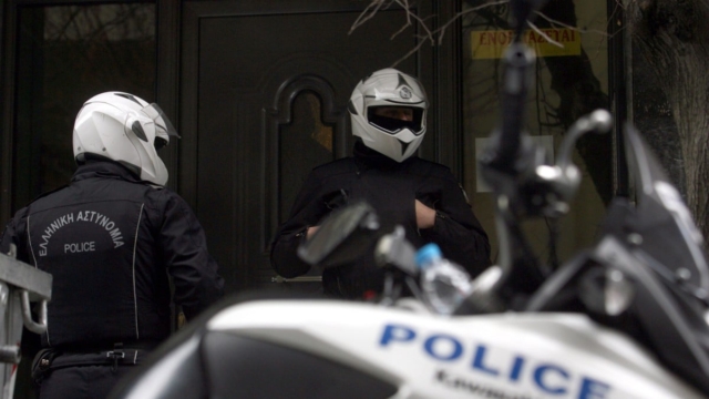 Άγιος Παντελεήμονας: Συνελήφθησαν δυο αστυνομικοί για πλήθος παραβάσεων
