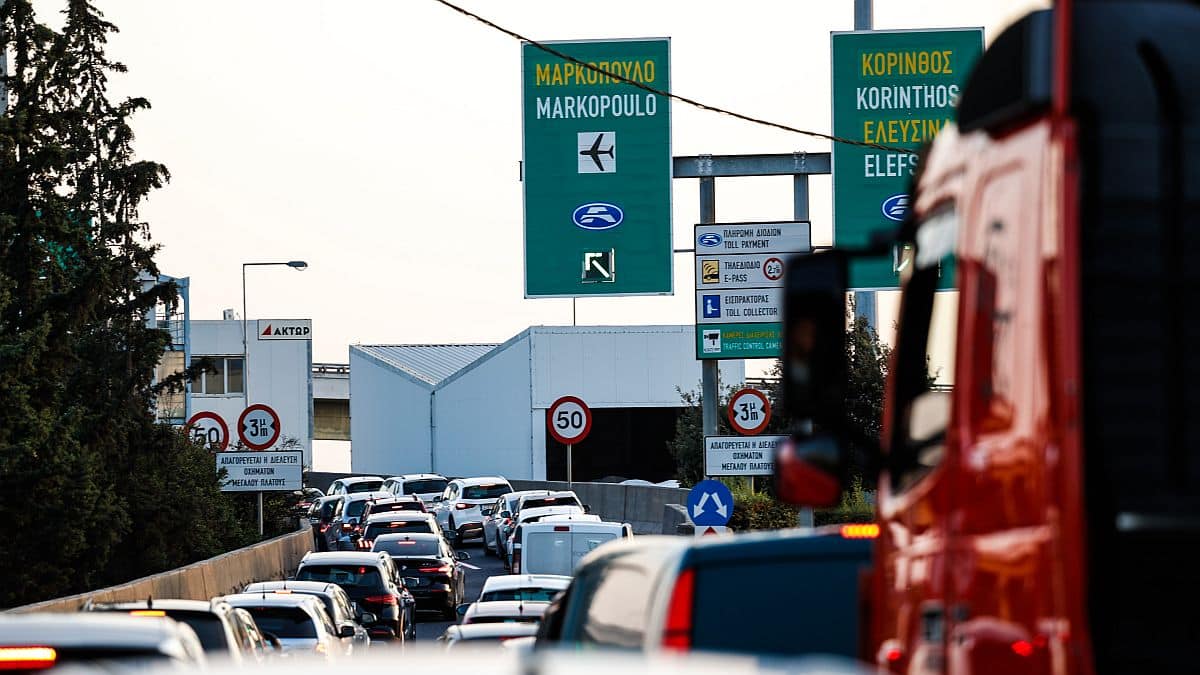 Χάος στην Αττική Οδό λόγω τροχαίου