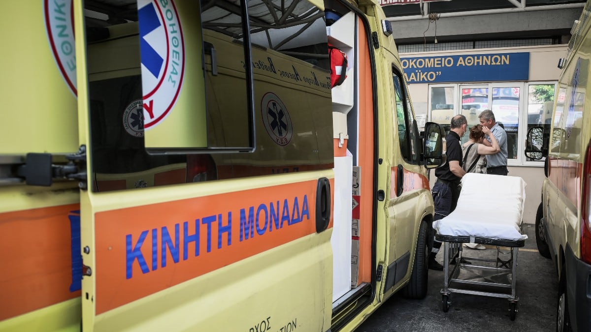 Σοκ στη Δάφνη: Μαθήτρια ανέβηκε στην ταράτσα του σπιτιού της, έπεσε στο κενό και σκοτώθηκε