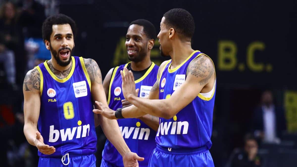ΑΕΚ Betsson – Περιστέρι bwin: «Σκούπισε» την Ένωση και την υποχρέωσε να περιμένει για την εξάδα (video)