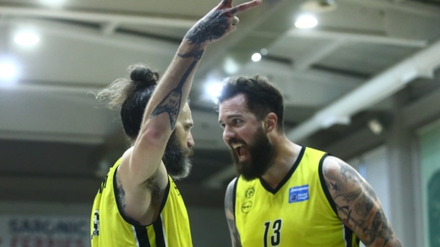 Basket League: Επιστροφή στις νίκες για το Μαρούσι – «Βύθισε» κι άλλο τον Απόλλωνα (video)