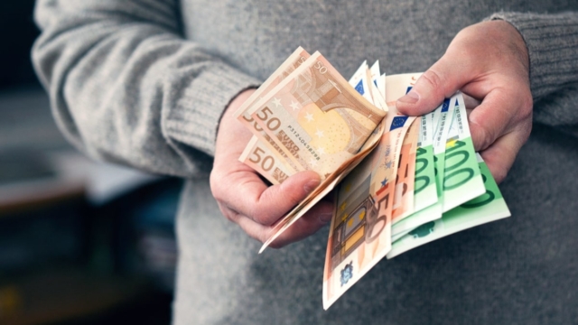 e-ΕΦΚΑ – ΔΥΠΑ: Ο «χάρτης» με τις πληρωμές των δικαιούχων – Πότε θα δουν τα χρήματα στον λογαριασμό τους