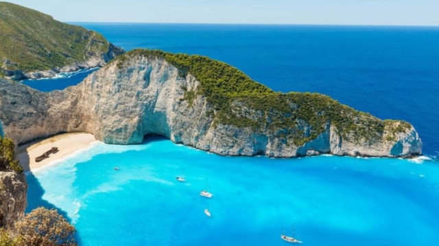 Τούρκοι ταξιδιώτες θα τονώσουν τον τουρισμό σε 10 ελληνικά νησιά