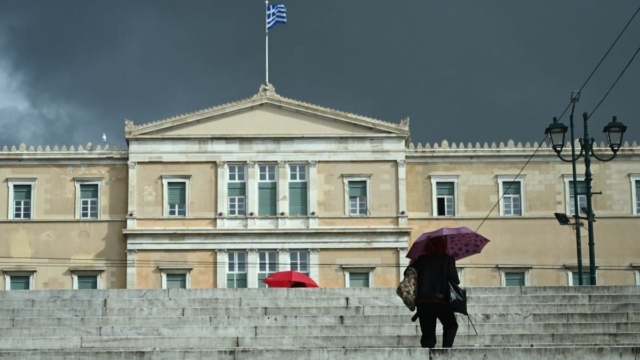 Καιρός σήμερα 10/03: Άνοδος θερμοκρασίας μεν, βροχές δε – Ποια φαινόμενα αναμένουμε το επόμενο 4ήμερο (video)