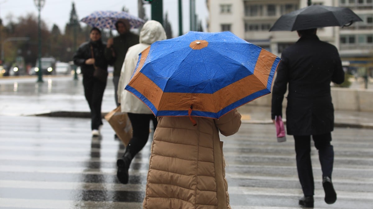 Καιρός σήμερα 24/03: Πού «χτυπάνε» 20άρια και σε ποιες περιοχές αναμένονται βροχές – Η πρόγνωση ΕΜΥ και μετεωρολόγων για την 25η Μαρτίου (video)