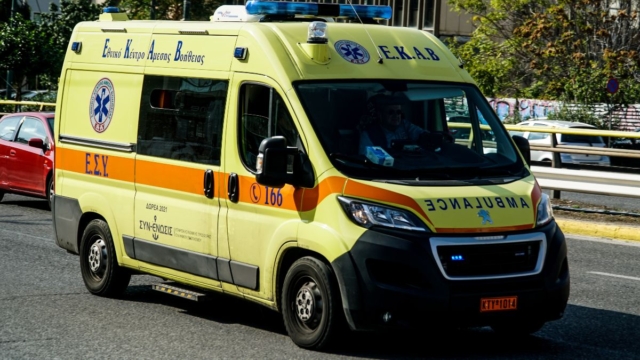 Σοβαρό τροχαίο στο Κερατσίνι: ΙΧ παρέσυρε 6χρονο παιδί – Οδηγήθηκε στο νοκοκομείο