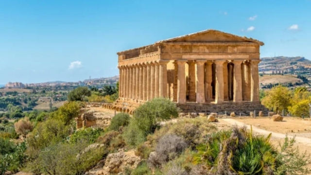 Έκπληκτοι οι αρχαιολόγοι: Ανακάλυψαν άγνωστο μέχρι σήμερα κτήριο σε αρχαία ελληνική πόλη!