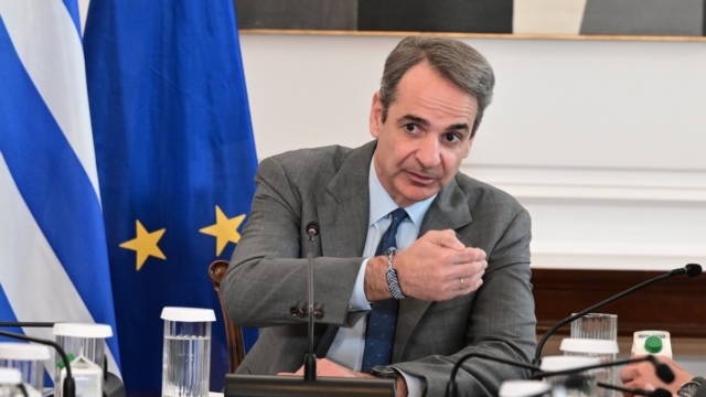 Επίδομα Πάσχα: Οι λόγοι που η κυβέρνηση «έκοψε» την παροχή του – Τα 4 μέτρα που είναι στο τραπέζι