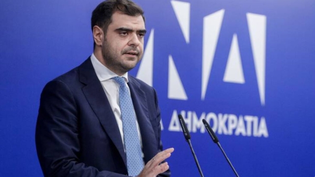 Τραγωδία στα Τέμπη: Ξέσπασε ο Παύλος Μαρινάκης – «Πολιτικές “βδέλλες” εκμεταλλεύονται συγγενείς θυμάτων για πολιτικά οφέλη»