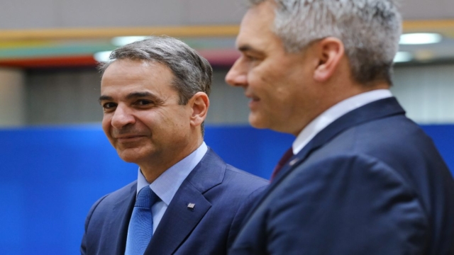 Μητσοτάκης – Άνοιξε τη δύσκολη συζήτηση για ευρω-ομόλογο με φόντο την ευρωπαϊκή άμυνα