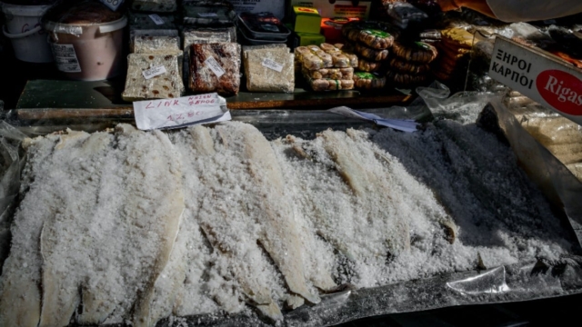 Τι πρέπει να προσέξουν οι καταναλωτές στην αγορά μπακαλιάρου