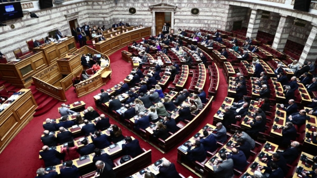 Μη κρατικά πανεπιστήμια: Υπερψηφίστηκε το νομοσχέδιο με 159 «ναι» – 129 τα «όχι» και 11 δήλωσαν παρών