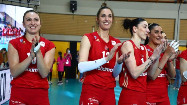 Κύπελλο βόλεϊ γυναικών: Ερυθρόλευκη ανατροπή τελικού και τώρα… ΑΕΚ (video)