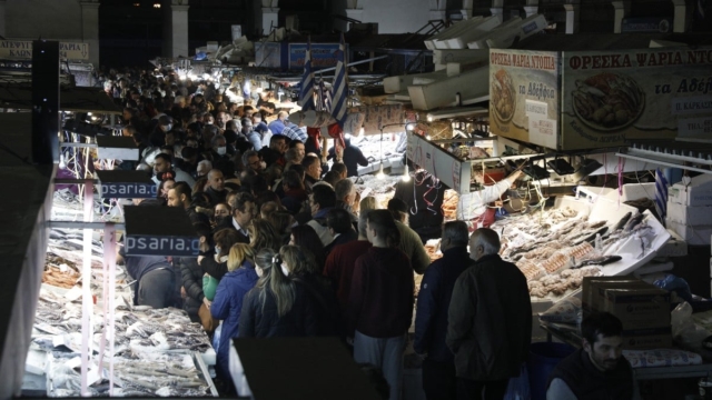 Σαρακοστή… φαρμάκι: Αυξήσεις σχεδόν στο 100% στα νηστίσιμα – Πάνω από τα 4 ευρώ η λαγάνα και τα 3.5 ο χαλβάς