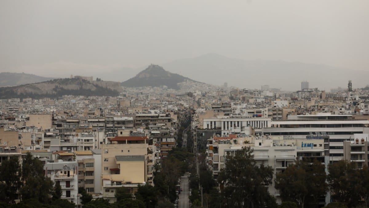 Καιρός σήμερα 26/03: Βροχές, καταιγίδες και αφρικανική σκόνη