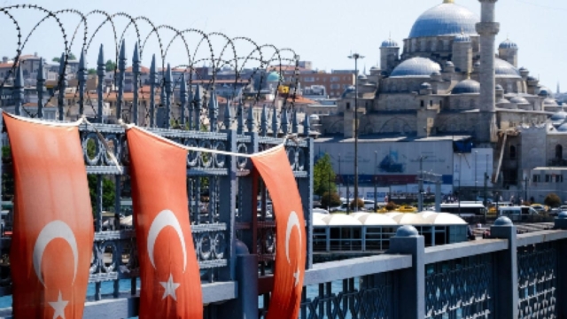 Στις κάλπες η Τουρκία για την εκλογή δημάρχων – Γιατί ο Ερντογάν «καίγεται» για την Κωνσταντινούπολη