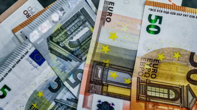 Ειδική τραπεζική αργία από σήμερα 29/3 – Πότε θα πληρωθούν μισθοί και επιδόματα