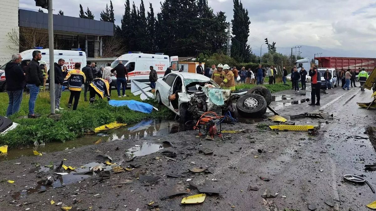 Τραγωδία στη Τουρκία: Ολόκληρη οικογένεια ξεκληρίστηκε σε σοκαριστικό τροχαίο (video)