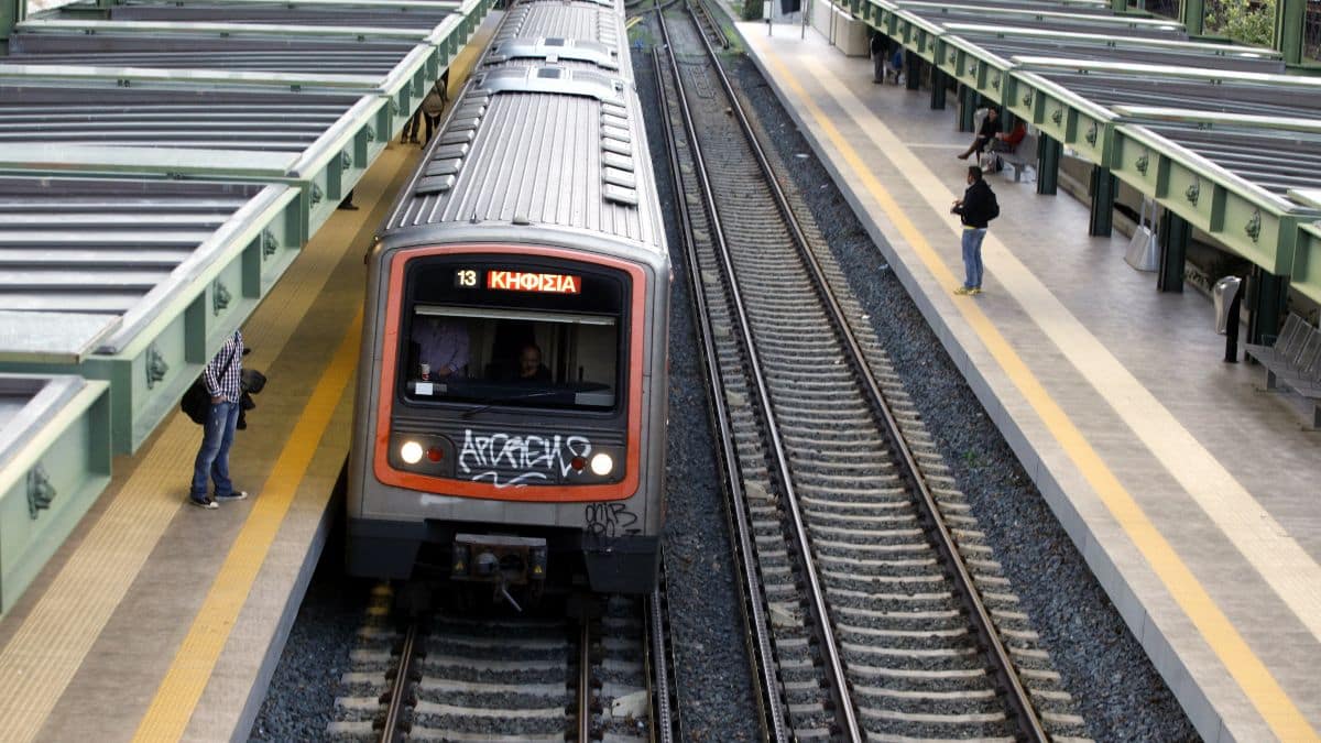 Νέα Ιωνία: Αυτοκτονία στον σταθμό του ΗΣΑΠ – Άνδρας πήδηξε τσις γραμμές του τρένου και σκοτώθηκε