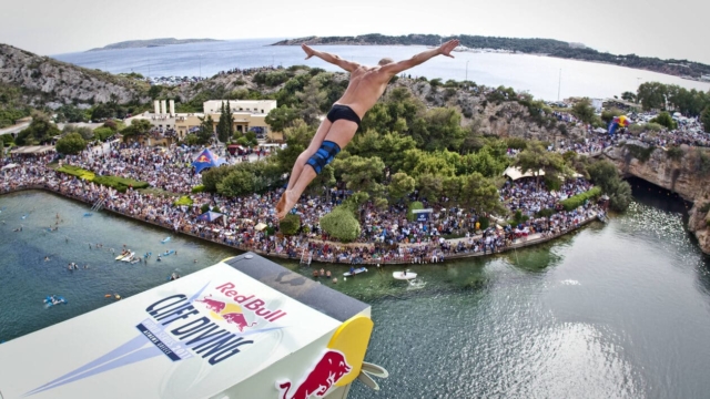 7 κορυφαίοι αθλητές του Red Bull Cliff Diving μας μιλούν για τις ξεχωριστές εμπειρίες τους