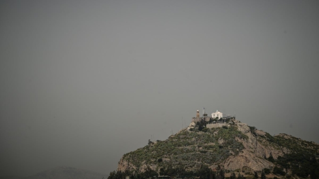 Θοδωρής Κολυδάς: Τότε θα φύγει η αφρικανική σκόνη – Τι πρέπει να προσέχουμε (video)