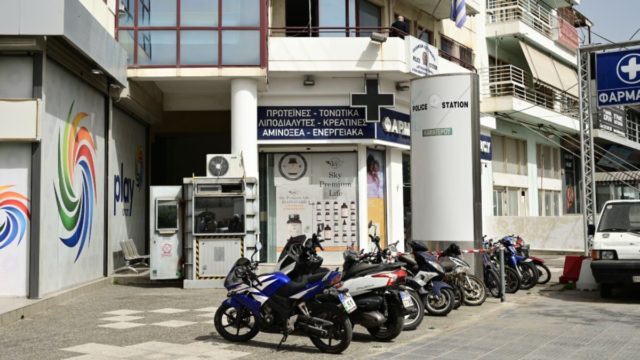 Άγιοι Ανάργυροι: «Πήγα άγρια χτυπημένη στο ίδιο τμήμα και με έδιωξαν» – Νέα εξοργιστική καταγγελία για το Α.Τ.