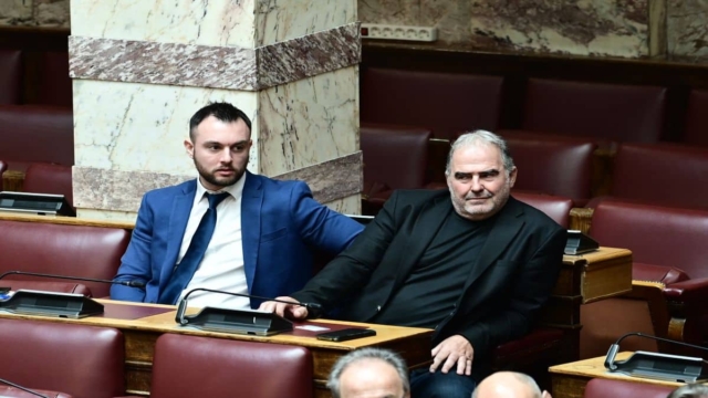 «Γ@@ώ τη μάνα σου π@@@τη»: Αποπομπή 15 ημερών για τον Φλώρο από τις εργασίες της Βουλής – Πώς έγινε το βίαιο περιστατικό