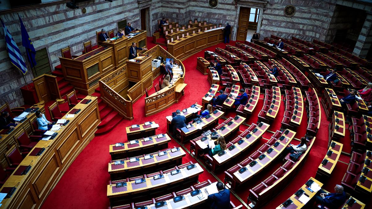 Διαζύγιο-βόμβα πασίγνωστου Έλληνα πολιτικού!