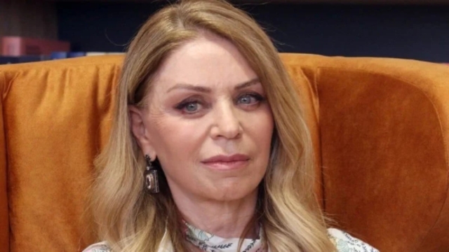 Θρήνος για την Έλλη Στάη – Έφυγε από τη ζωή η μητέρα της