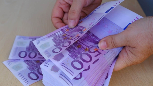 Τεράστια ανάσα: Επίδομα έως 10.000 ευρώ!