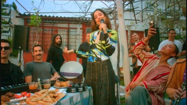 Eurovision: Αυτή είναι η πρώτη live εκτέλεση του τραγουδιού «Ζάρι» – Viral ήδη ο χορός της Μαρίνας Σάττι (video)