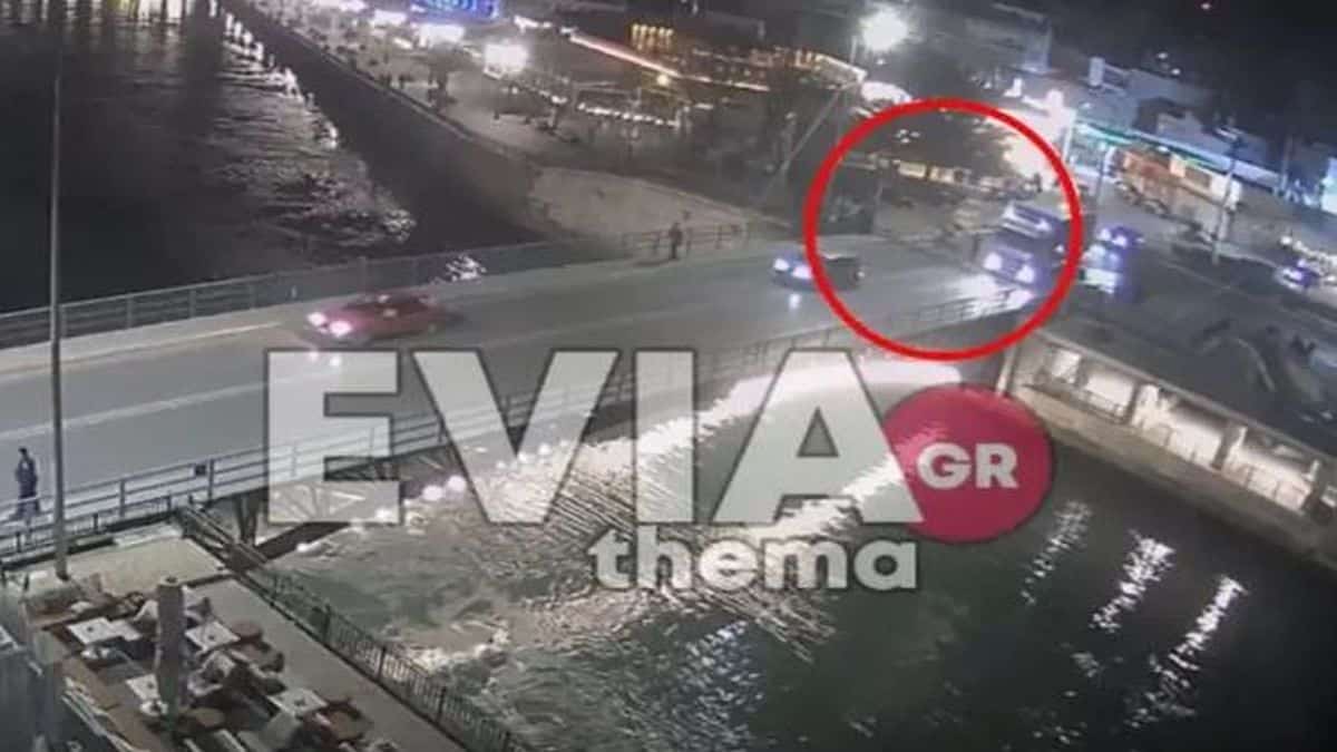 Κόλλησε ο μηχανισμός στην Παλιά Γέφυρα Χαλκίδας: Έκλεισε το ένα ρεύμα κυκλοφορίας, μεγάλη ταλαιπωρία για τους οδηγούς
