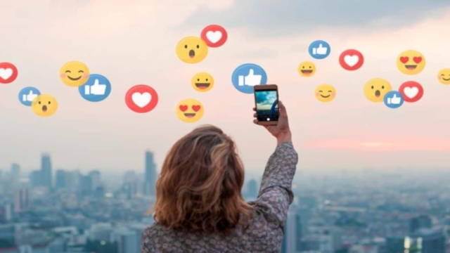 Επιστολή θα λάβουν Έλληνες influencers που βρίσκονται στο μικροσκόπιο των ευρωπαϊκών Αρχών
