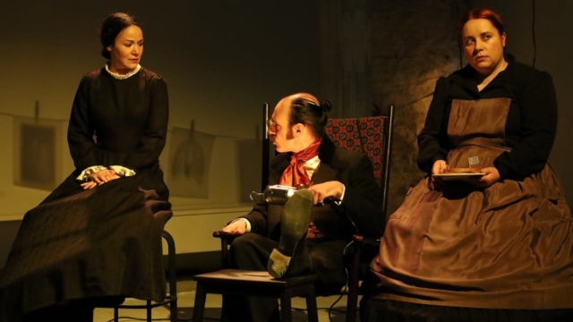 “Jane” στο Θέατρο Θησείον σε σκηνοθεσία Κατερίνας Μαυρογεώργη