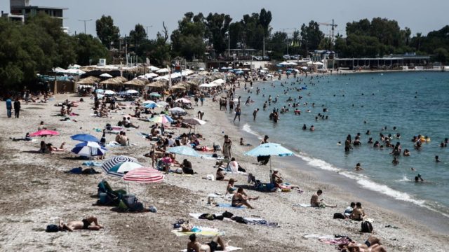 Παραλίες: Σφίγγει ο κλοιός για τους παραβάτες – Πρόστιμα έως και 60.000 ευρώ
