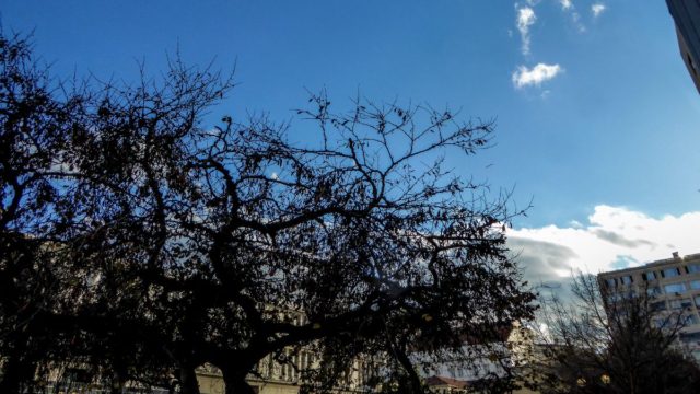Καιρός σήμερα 5/4: Ασταμάτητη η καλοκαιρία – Σε ποιές περιοχές της χώρας η θερμοκρασία θα αγγίξει τους 27 βαθμούς Κελσίου (video)