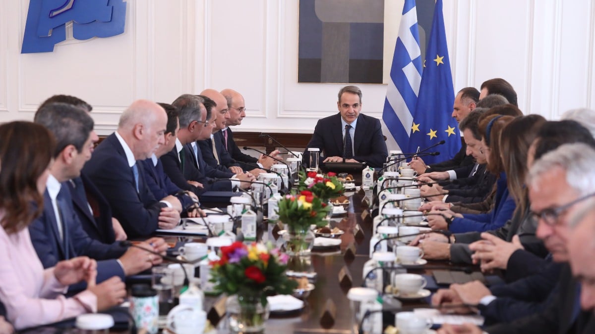 Κατώτατος μισθός: Από σήμερα 01/04 η αύξηση σε 830 ευρώ (video)