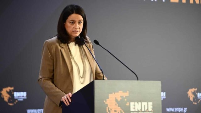 Κεραμέως για γυναικοκτονία στους Αγίους Αναργύρους: «Τίποτα δεν θα απαλύνει τον πόνο αυτής της οικογένειας που βίωσε αυτό το εξοργιστικό περιστατικό»(video)